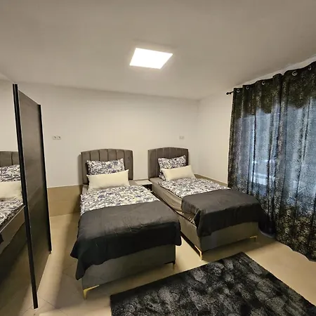 Apartman Ferienwohnung Mit Rheinblick In 3